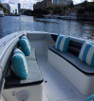 type of boat rental in Aventura, FL