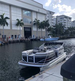 year make model boat rental in Fort Lauderdale
