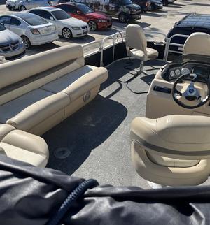 type of boat rental in West Palm Beach, FL