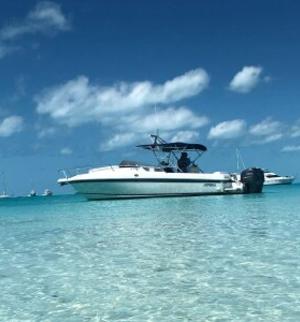 type of boat rental in Nassau, New Providence
