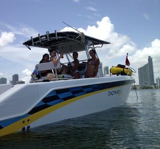 type of boat rental in Miami-Dade, FL