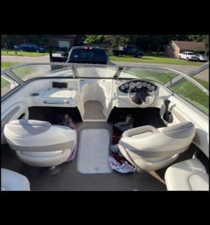 type of boat rental in Grapevine, TX