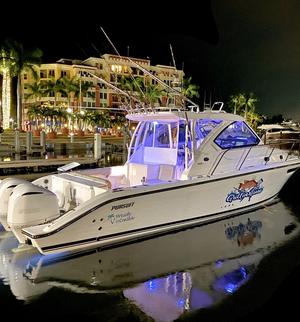 make model boat rental in Stuart, Florida
