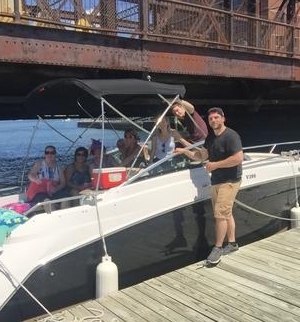 type of boat rental in Medford, MA