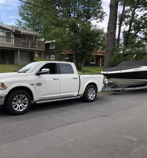 type of boat rental in Elmont, NY